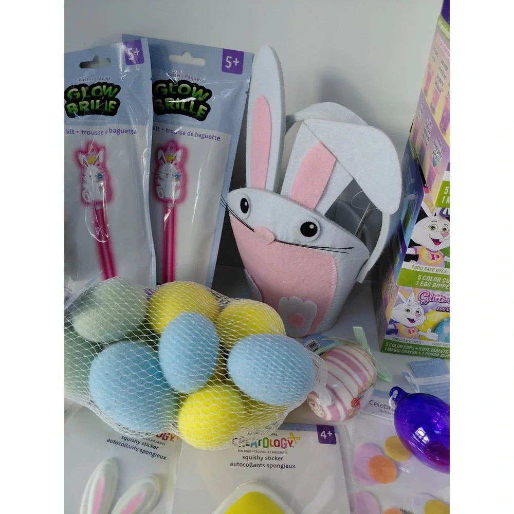 LOT of Easter Gifts Bunny Basket Eggs‎ Party Favors NEW 14 pieces
